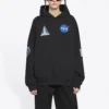 Balenciaga x NASA FW21 para homem, camisola clássica de algodão com capuz, mangas compridas e corte largo, com logótipo cruzado, preta 651799TKVD81070