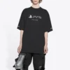 Balenciaga x PlayStation: Colaboração PS5 com padrão geométrico alfabético, manga curta, unissexo, preto 651795TKVF31070