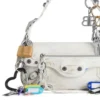 Bolsa de ombro pequena Le Cagole com efeito usado e pingentes «Branco» 7716402AA7A9000