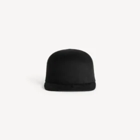 Boné feminino em preto