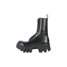 Bota com atacadores Bulldozer «Pele de bezerro vegetal preta» 671554WBCQ01000