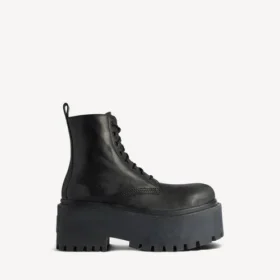 Botins Strike para mulher em preto