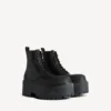 Botins Strike para mulher em preto
