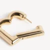 Brincos B para mulher em ouro brilhante