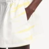 Calções boxer femininos de corte em A com efeito tie-dye extremo em branco/amarelo