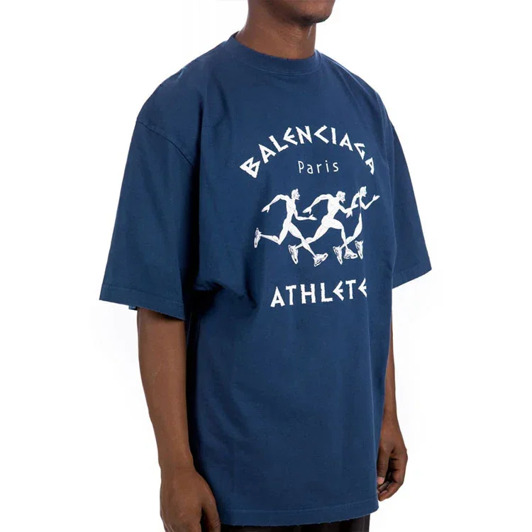 Camisa de manga curta masculina Balenciaga SS21 com padrão de corrida, logótipo estampado e corte largo, azul 641614TJVK64866
