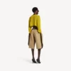 Camisola curta de gola redonda para mulher em amarelo escuro