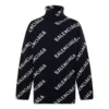 Camisola de gola alta com logótipo por toda a peça «Black White» 621018T15674177