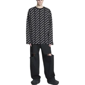 Camisola de gola redonda com logótipo por toda a peça «Preto Branco» 702952T32331070