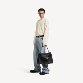Camisola de gola redonda para homem em creme Camisola de gola redonda para homem em creme