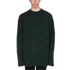 Camisola de malha de lã com gola redonda e logótipo por toda a peça «Dark Green» 657400T15673050 Camisola de malha de lã com gola redonda e logótipo por toda a peça «Dark Green» 657400T15673050