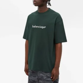 Camisola de manga curta com gola redonda e estampado «Alphabet» da Balenciaga para homem, verde, 612966TIV543011
