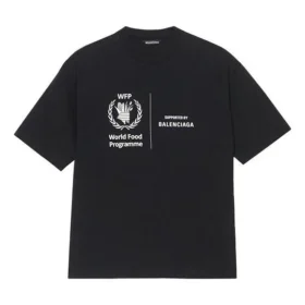Camisola de manga curta com gola redonda e logótipo estampado Balenciaga x WFP 1.ª geração para homem, preta 612966THV841000 Camisola de manga curta com gola redonda e logótipo estampado Balenciaga x WFP 1.ª geração para homem, preta 612966THV841000