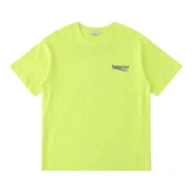 Camisola de manga curta com gola redonda e logótipo pequeno da Balenciaga para homem, amarela, 620967TJVF77110 Camisola de manga curta com gola redonda e logótipo pequeno da Balenciaga para homem, amarela, 620967TJVF77110