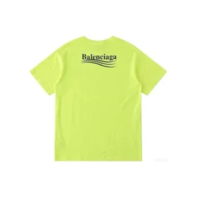 Camisola de manga curta com gola redonda e logótipo pequeno da Balenciaga para homem, amarela, 620967TJVF77110 Camisola de manga curta com gola redonda e logótipo pequeno da Balenciaga para homem, amarela, 620967TJVF77110