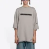 Camisola unissexo de manga curta, gola redonda com abertura e estampado alfabético, cor sólida, cinzenta 661715TKVD58174