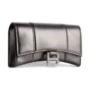 Carteira Hourglass com corrente metalizada «Cinza» 6560502AAVG1314