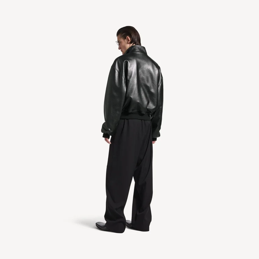 Casaco blusão para homem em preto Casaco blusão para homem em preto