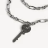 Colar fino Neverlost para homem em prata antiga