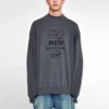Esta não é a nova camisola com logótipo da Balenciaga «Dark Grey» 652981TKVE41069