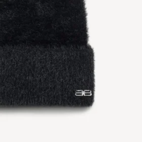 Gorro de senhora em preto