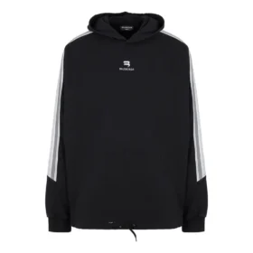 Hoodie com capuz e mangas às riscas desportivas, corte largo «Preto Branco» 704023TMVG23869 Hoodie com capuz e mangas às riscas desportivas, corte largo «Preto Branco» 704023TMVG23869