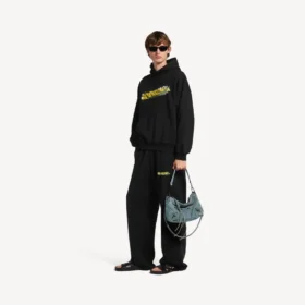 Hoodies para homem, corte médio, com estampado «Messy Spray», em preto