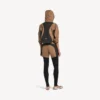 Jaqueta curta techwear para mulher em camelo