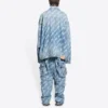Jaqueta de Denim com logótipo em letra cursiva por toda a peça «Azul Claro Branco» 681690TJW904200