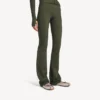 Leggings femininas de corte largo em estilo «techwear», nas cores cáqui/limão