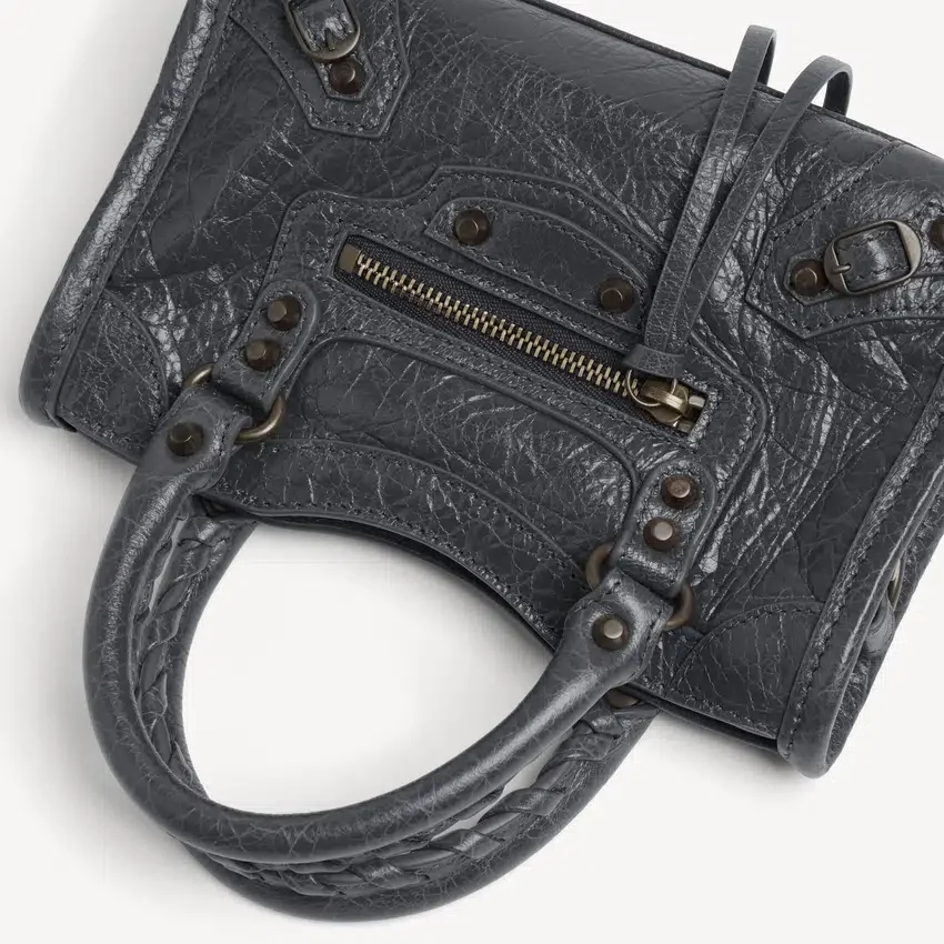 Mala Le City Bag Nano para mulher em rocha vulcânica Mala Le City Bag Nano para mulher em rocha vulcânica