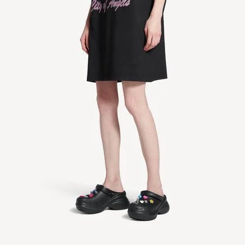 Mules Crocs™ Jibbitz™ para mulher em preto Mules Crocs™ Jibbitz™ para mulher em preto
