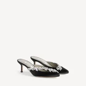 Mulher: Balenciaga | Mules Manolo Blahnik em preto