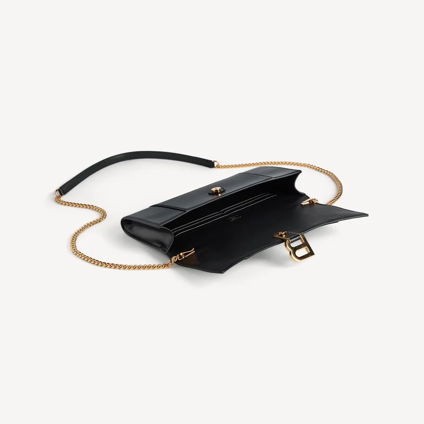 Pochette feminina em forma de Hourglass com corrente, em preto Pochette feminina em forma de Hourglass com corrente, em preto