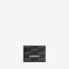 Porta-cartões exclusivo em lona revestida com BB Monogram a preto