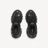 Sapatilha de corrida com piercings para homem, em preto