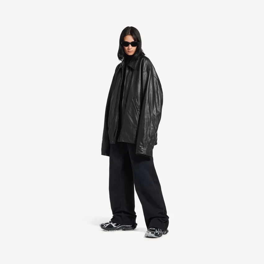 Sapatilha de corrida para mulher em preto/prateado Sapatilha de corrida para mulher em preto/prateado