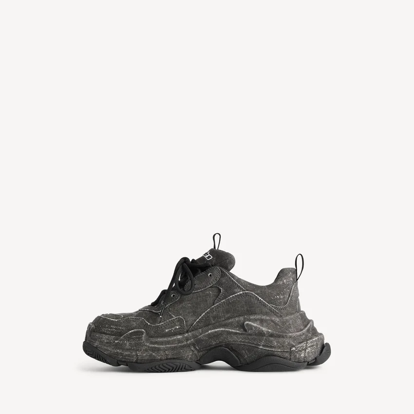 Sapatilha de lona Triple S para homem em preto Sapatilha de lona Triple S para homem em preto