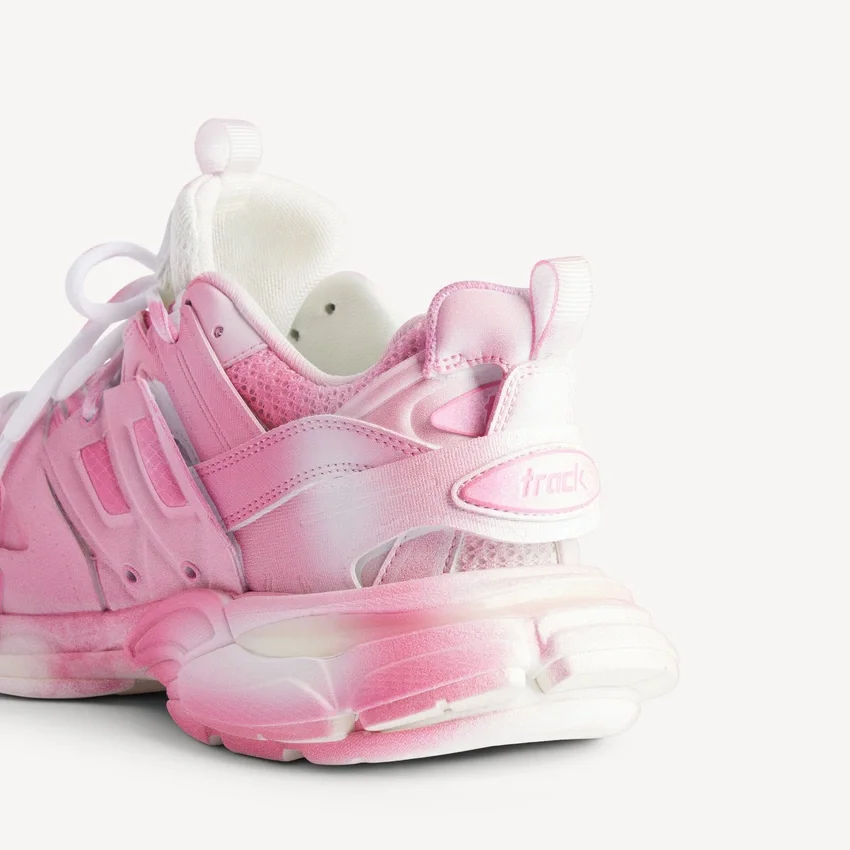 Sapatilha de track de mulher com logótipo em estêncil, em rosa/branco Sapatilha de track de mulher com logótipo em estêncil, em rosa/branco