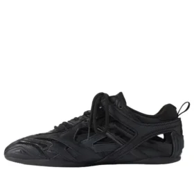 Sapatilha Drive «Triple Black» 624344W2FN11000