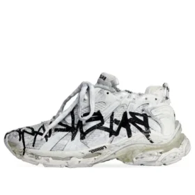 Sapatilha Runner Graffiti «Malha e Nylon Preto e Branco» 677403W3RBQ9010