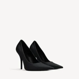 Sapatos de salto alto femininos em preto