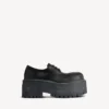 Sapatos Derby de plataforma «Strike» para mulher, em preto Sapatos Derby de plataforma «Strike» para mulher, em preto