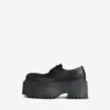 Sapatos Derby de plataforma «Strike» para mulher, em preto Sapatos Derby de plataforma «Strike» para mulher, em preto