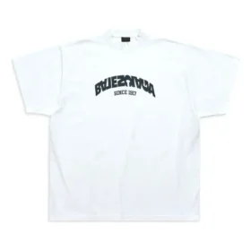 T-shirt Back Flip Oversized Branca/Preta” 739028TPVF99040
