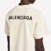 T-shirt feminina Balenciaga com design nas costas e corte médio, na cor creme