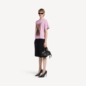 T-shirt feminina Balenciaga Sacra Cœur de corte médio em rosa antigo