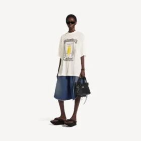 T-shirt feminina «Salon de Couture» com corte ajustado, na cor creme