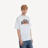 T-shirt masculina de corte médio com design «Bumper Stickers» em branco