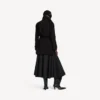 Trench curto feminino estilo casulo em preto